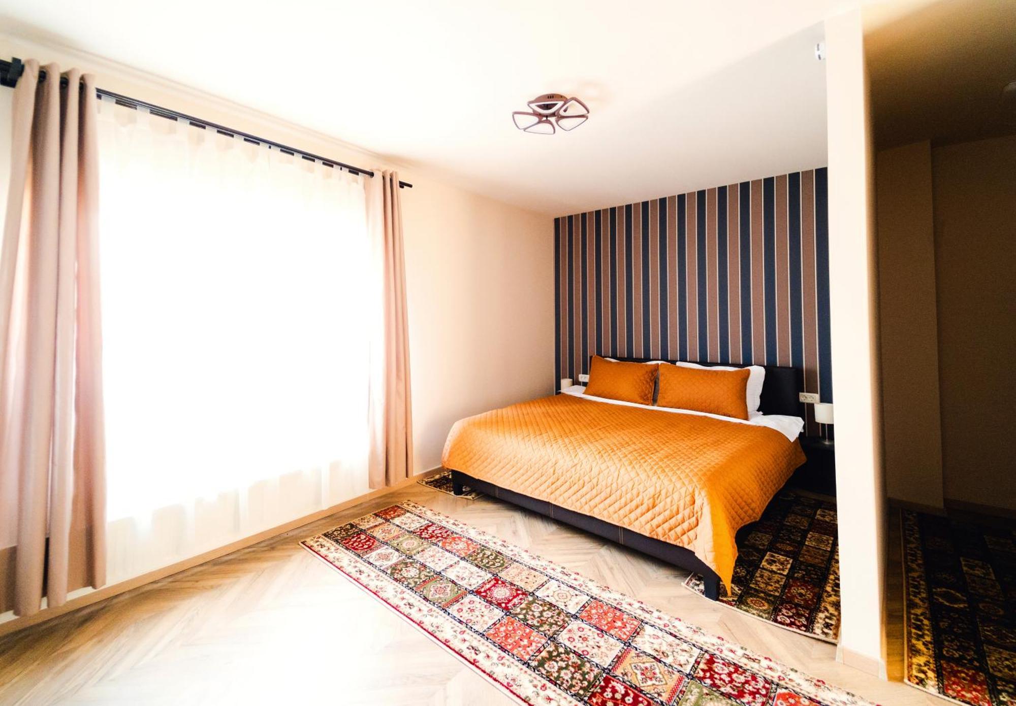 Casa Pia Alba Iulia Exterior foto